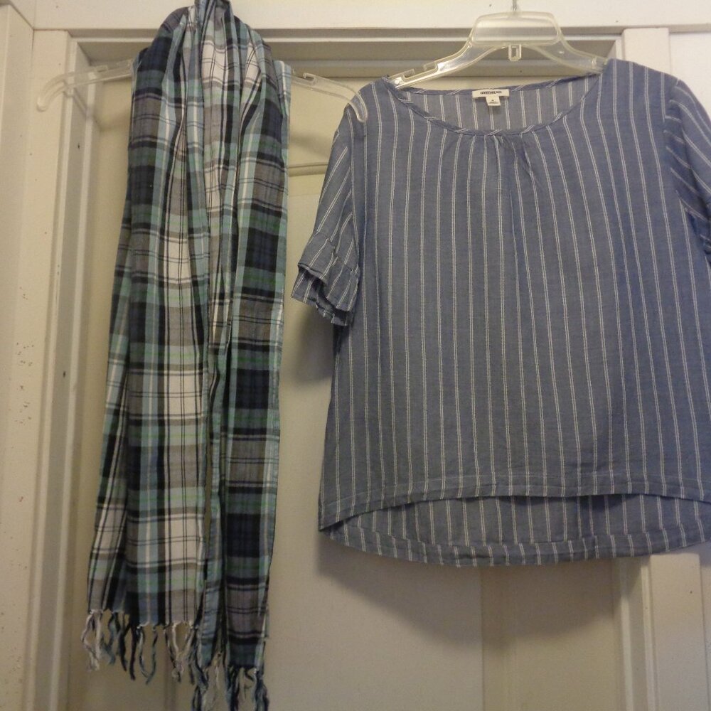 COUNTRY LIVING GIRL COTTONY ROMANCE TOP & PRETTY IN BLUE PLAID SCARF LOT M